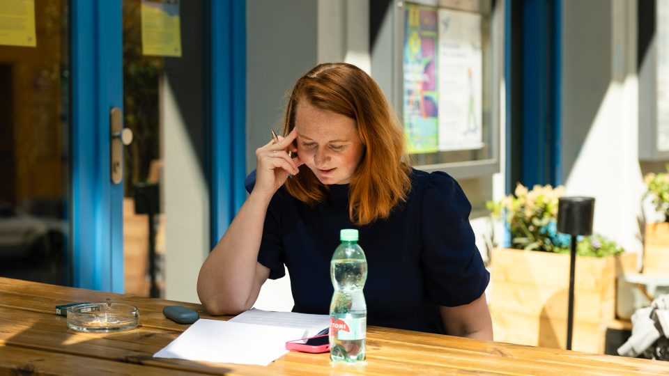 Pavlína Nečásková, moderátorka Chyby systému: Speciál Slovensko před začátkem konference
